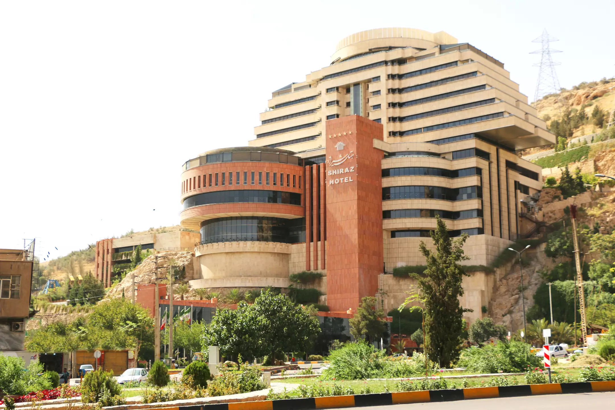 Alibaba https://cdn.alibaba.ir/ostorage/hotel-accommodation-images/686e21dca1e6f83605b73c91_نما (3).webp